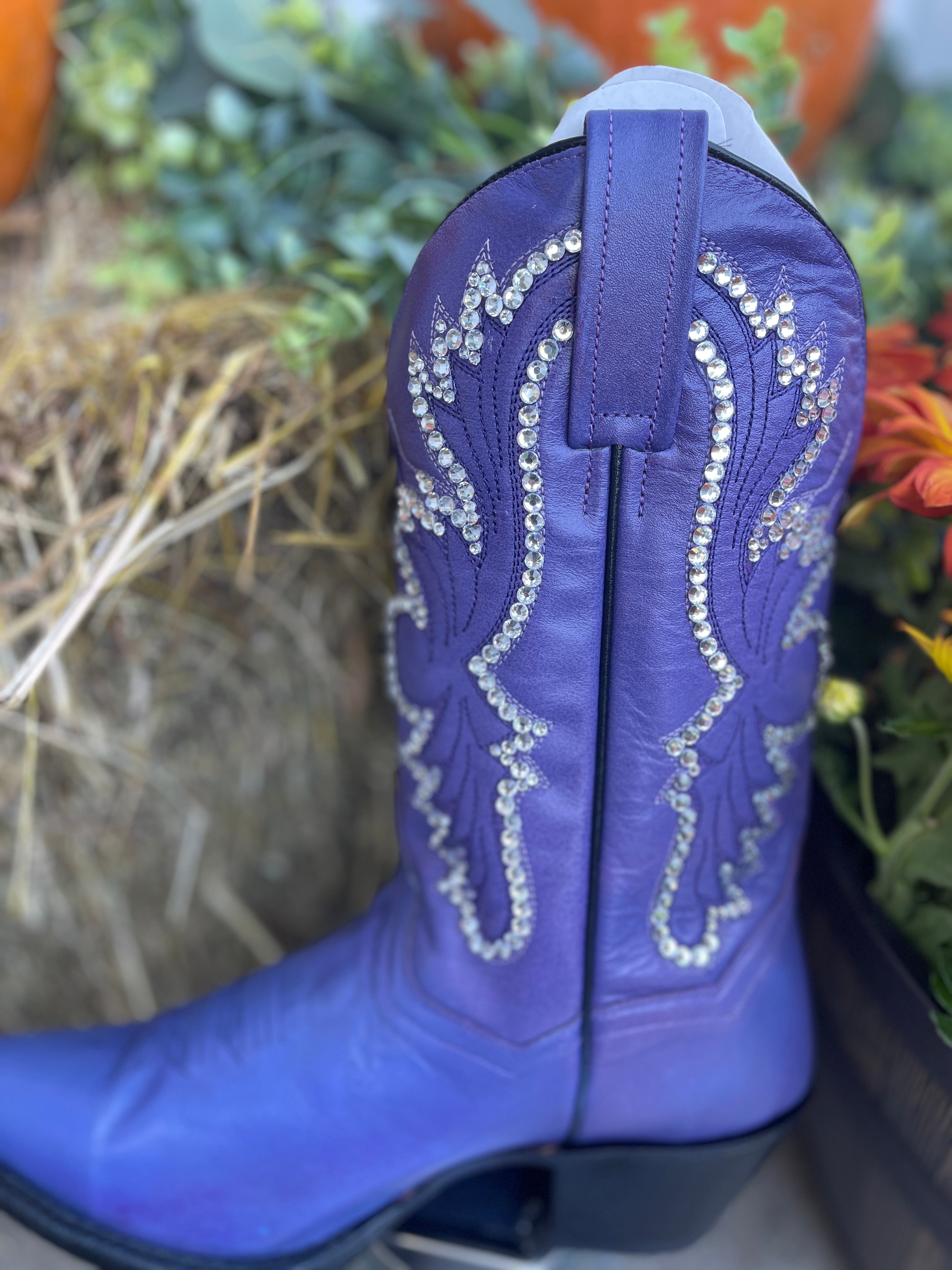 VIOLET - Taupe | Trending shoes, Cowboy boot sandals, Freebird boots